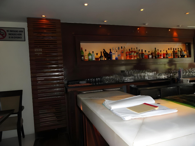 Food & Drinks 5, HOTEL WESTERN COURT, Chandigarh