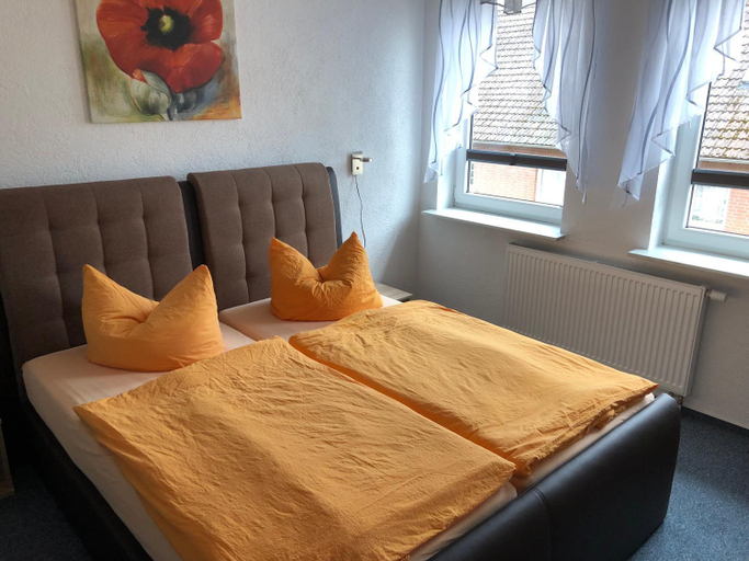 Bedroom, Landhotel & Restaurant "Fahrenkamp", Altmarkkreis Salzwedel