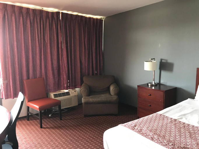 Bedroom 3, Starway Inn, Cook