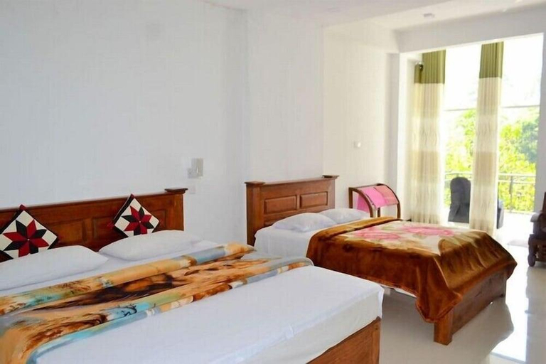 Bedroom 3, Wathsala Inn, Ambagamuwa