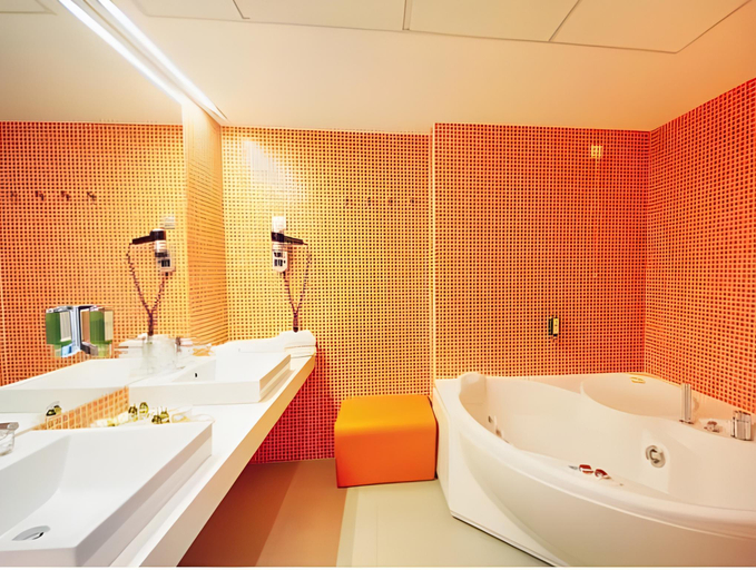 Bathroom 4, Hotel Thermana Park Lasko, Laško