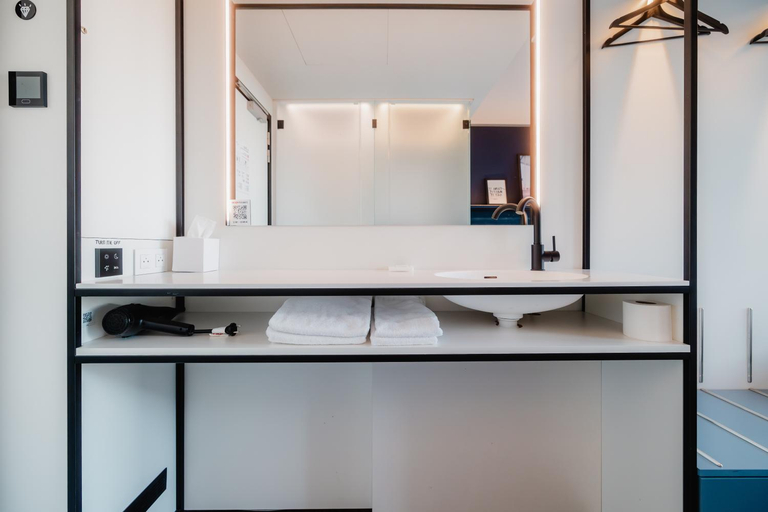 Bathroom 4, A-STAY Antwerp, Antwerpen