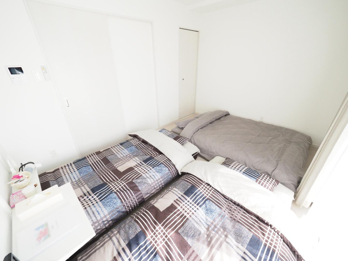 Bedroom 2, La Lumiere Oroku, Naha