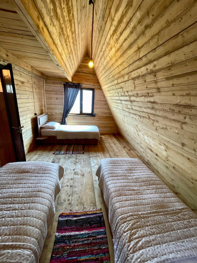 Bedroom 4, Shahunts Resort