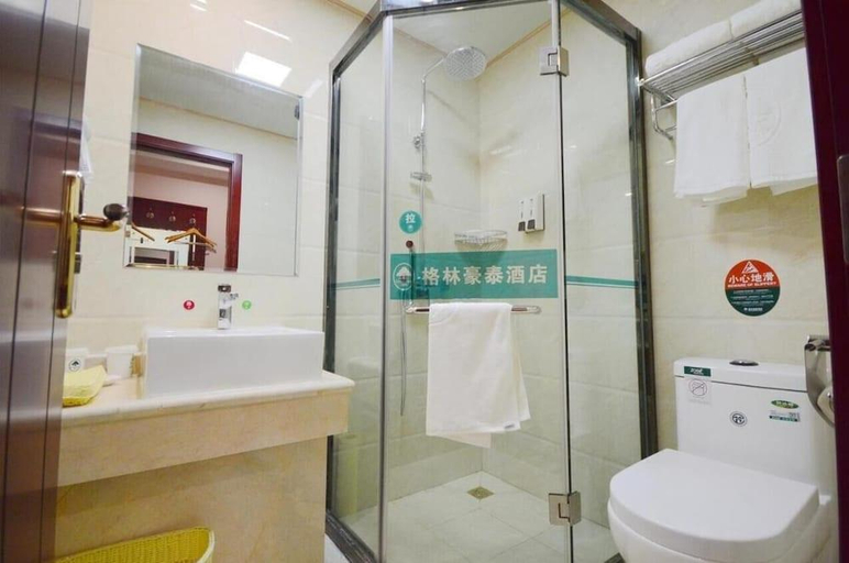 Bathroom 5, GreenTree Inn Chongqing Fuling Area Xinghua Busine, Chongqing