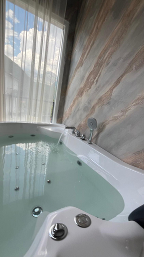 Bathroom 3, Villa Davids, Shkodrës