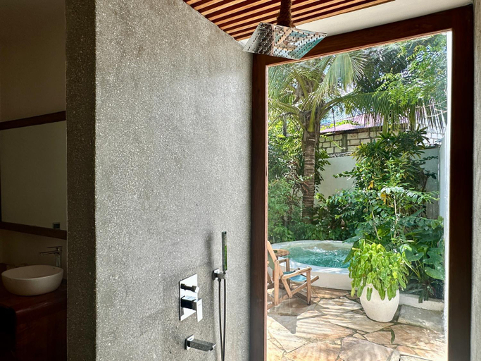 Bathroom 4, Maisha Nungwi, Kaskazini 'A'