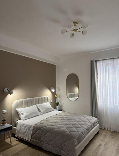 Others 5, Riviera Smart Rooms, Latina
