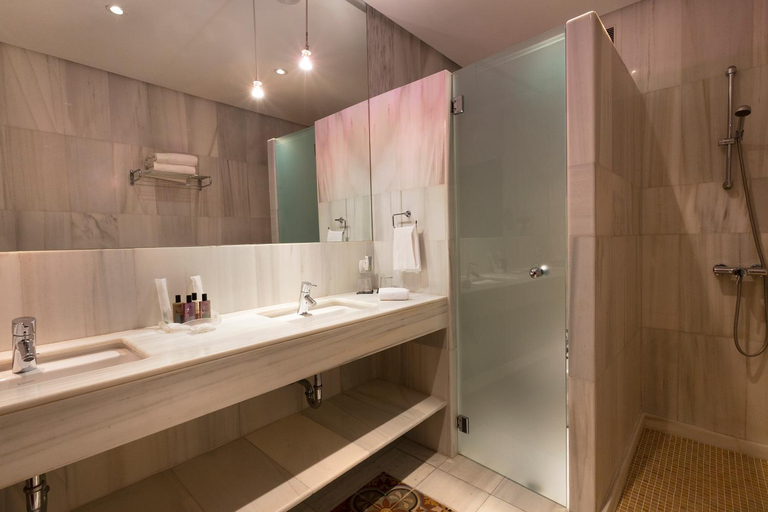 Bathroom 3, Gran Hotel Soller, Baleares