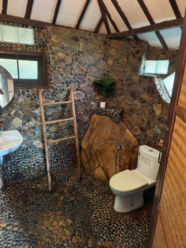 Bathroom 3, Drifter's Anchor, Koh Chang