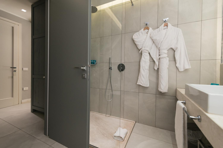 Bathroom 4, Forte Village Resort - Pineta, Cagliari