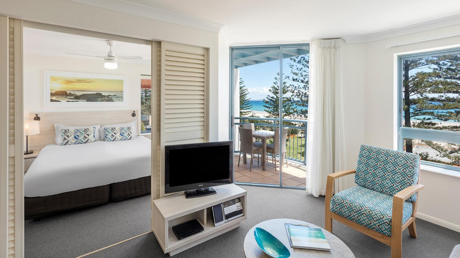 Bedroom 3, Oaks Gold Coast Calypso Plaza Suites, Gold Coast