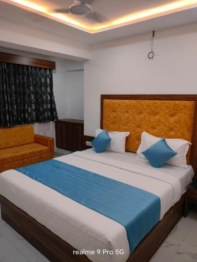 Room 5, HOTEL HAVELI, Ahmadabad