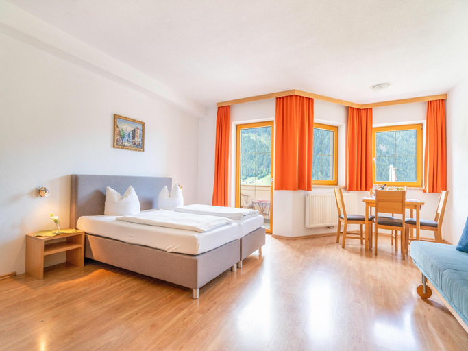 Bedroom 2, Apartment in Neustift near Ski Lift, Innsbruck Land