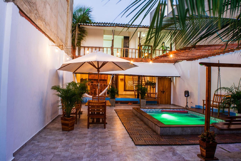 Others 2, Hb2 Triple Room with shared bathroom, Cartagena de Indias