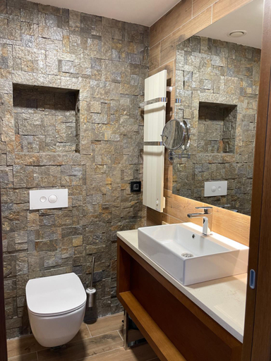 Bathroom 4, Hotel Tamis & Spa, Pančevo