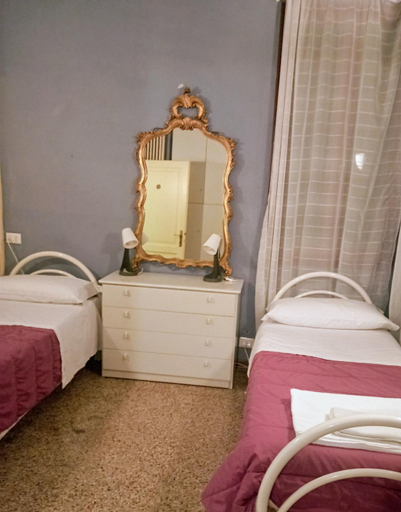 Bedroom 2, Exclusive Ca Quadri Apartments, Venezia