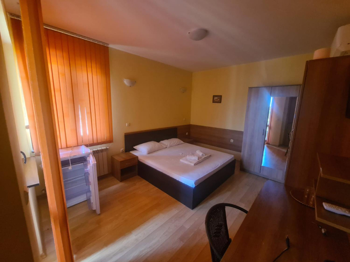 Others 2, Villa B&B, Varna