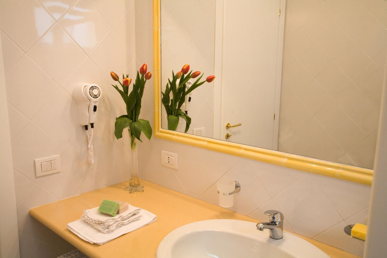 Bathroom 4, Residence Dei Margi, Messina