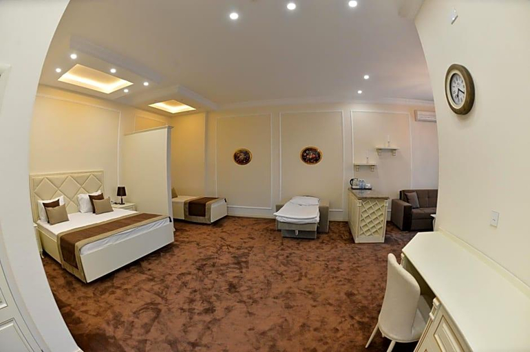 Bedroom 4, East Legend  Hotel, Baku