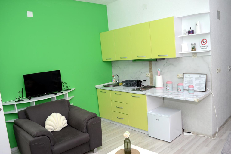 Others 5, Apartman Oki Doki 1