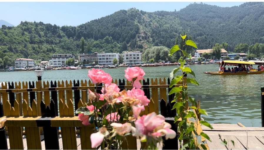 Others 2, Houseboat Canberra, Srinagar