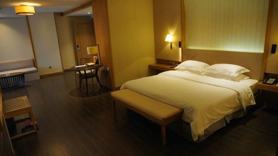 Bedroom 3, Biquan Kongzhong Hot Spring Hotel, Guangzhou