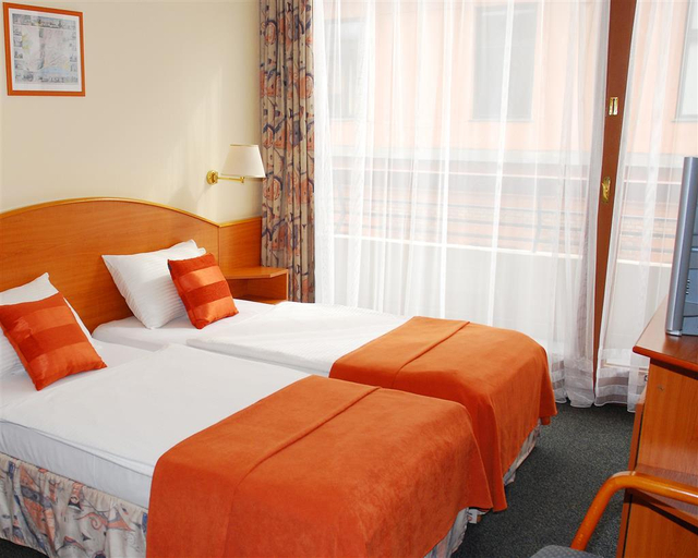 Bedroom 3, Hotel Orion, Budapesti
