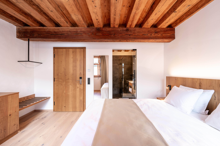 Bedroom 2, Hotel Traube Rattenberg, Kufstein