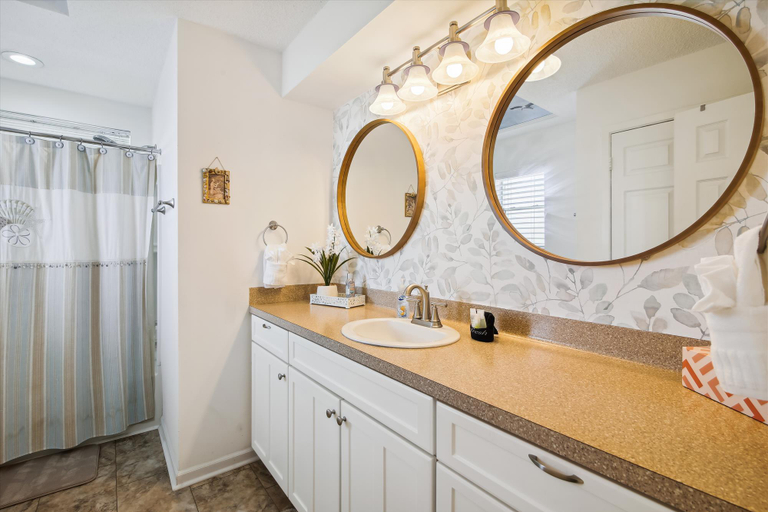 Bathroom 3, Pelican Path, Galveston