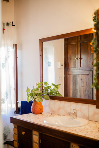 Bathroom 3, MANGA BLUE'S GUEST HOUSE, Haute matsiatra