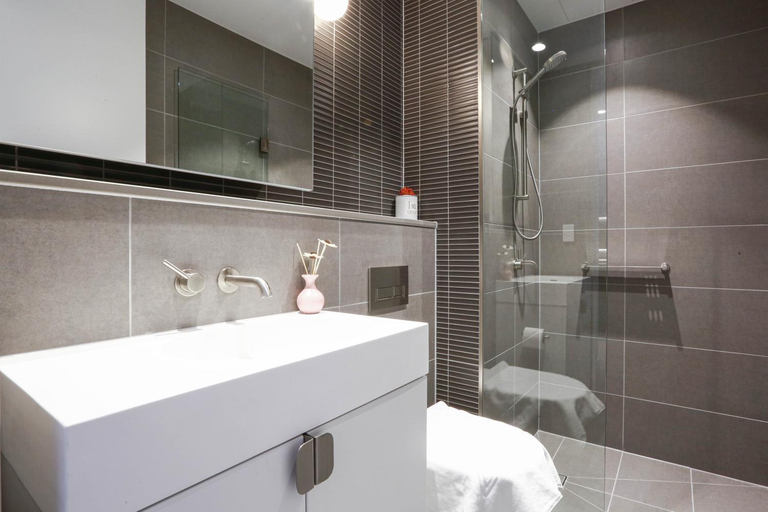 Bathroom, Box Hill Central Sky One Apartment, Melbourne