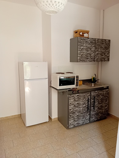 Others 5, Φiloxenia Apartments, Attica