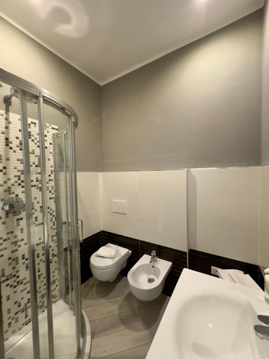 Bathroom 4, Margot, La Spezia