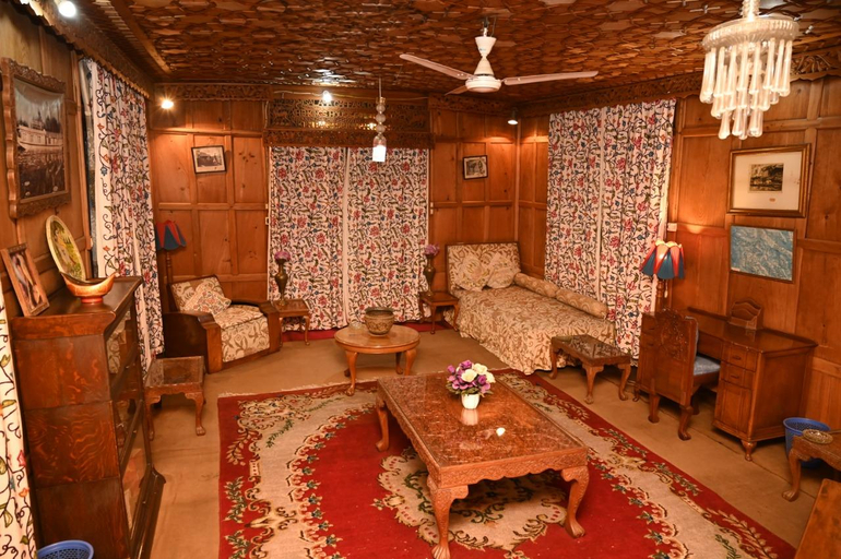 Public Area 2, Kings Houseboats, Srinagar