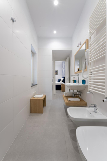 Others 5, HSuites Luxury B&B, Napoli