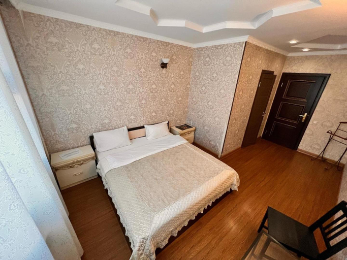 Others 2, Otel Nekrasovka, Eastern