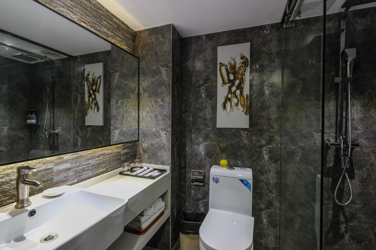Bathroom 4, Warmyes Business Hotel, Guangzhou