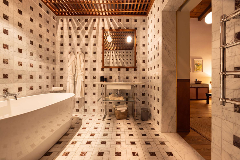Bathroom 4, Villa Lena, Pisa