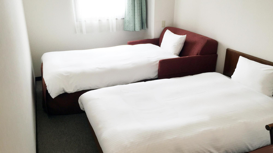 Bedroom 4, Hotel Green City, Sendai