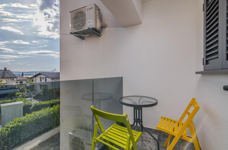 Others 4, Apartments Martina, Malinska-Dubašnica