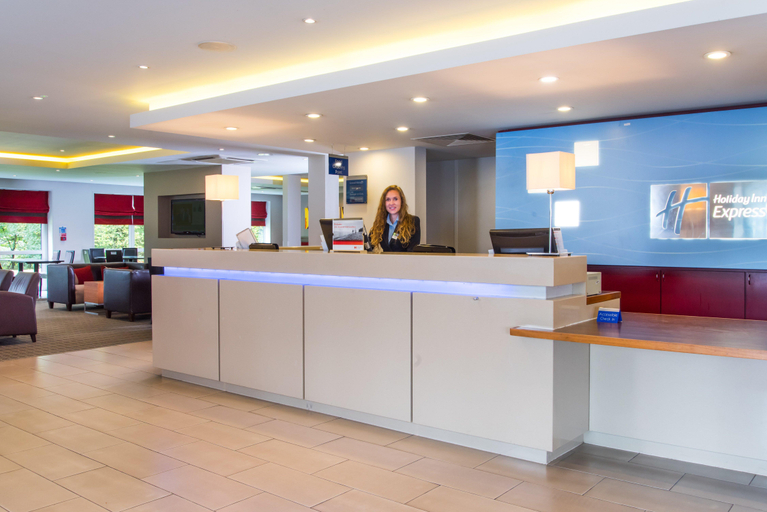 Public Area 5, Holiday Inn Express SWINDON WEST by IHG, Wiltshire