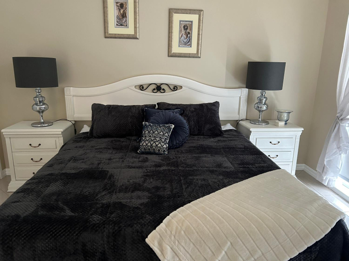 Bedroom 2, Le Grande Villas Raymond Island, E. Gippsland - Bairnsdale