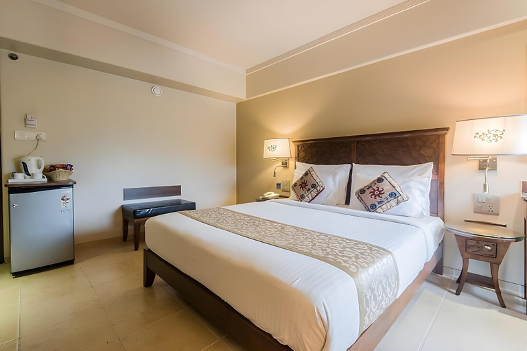 Bedroom 3, The Maharaja Business Hotel, Mumbai Suburban