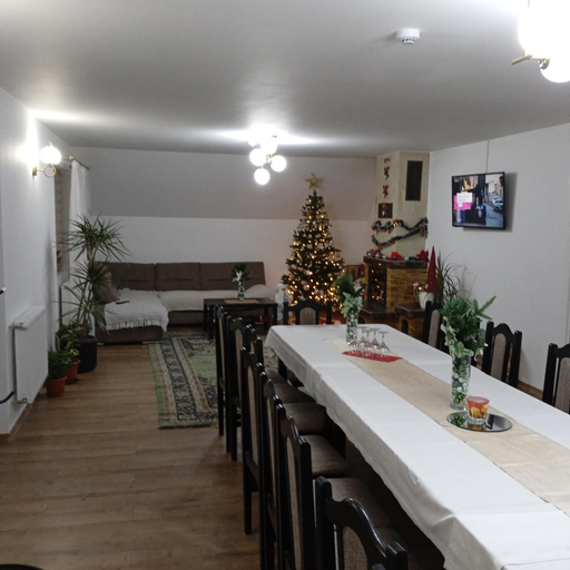 Others 5, CASA Hora, Harlau