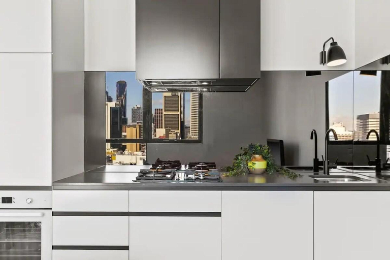 3, Cozy Apartment on Bourke St, Steps from Chinatown, Melbourne