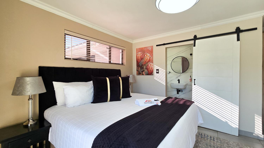 Bedroom 3, Sunset Events And Accommodation-East London, Buffalo City