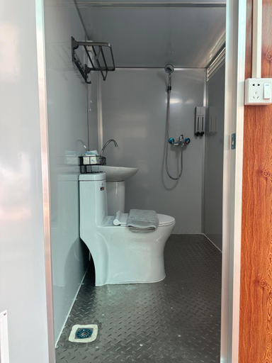 Bathroom 3, Yong Le Homestay, Kinmen