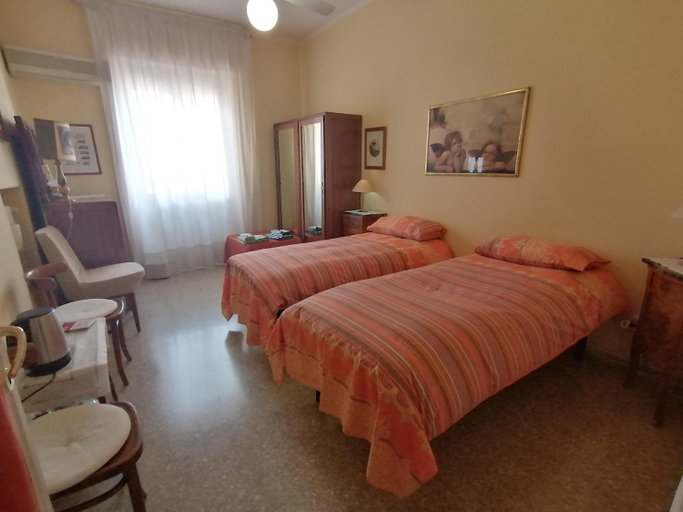 Others 2, Claudia B&B, Roma