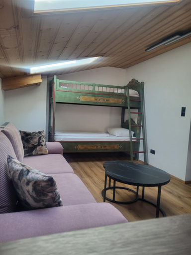 Bedroom 1, Hotel Edelweiss, Schwaz